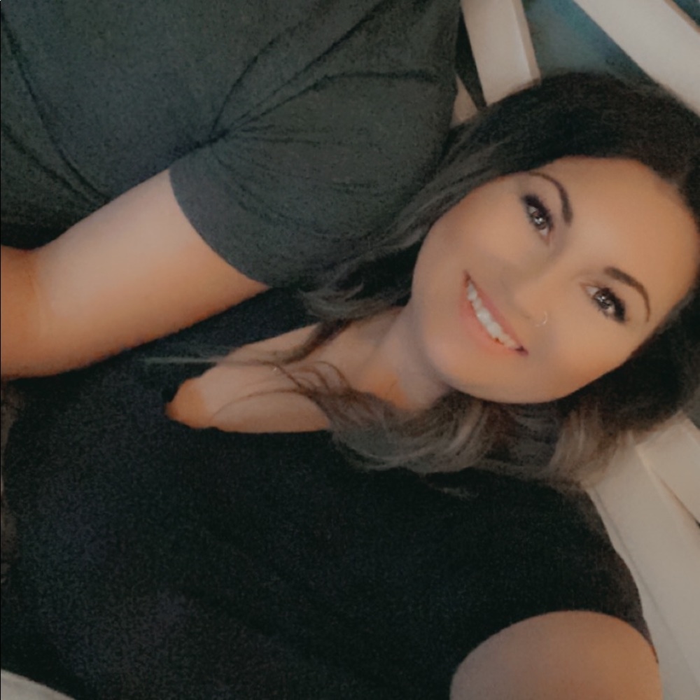 Meet your Posher, Hayley